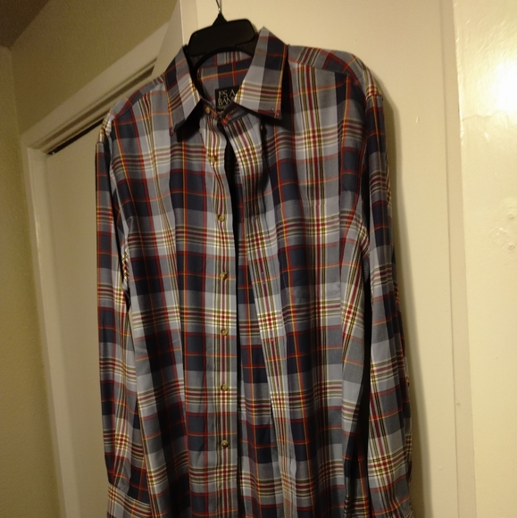 Shirt - Picture 2 of 5